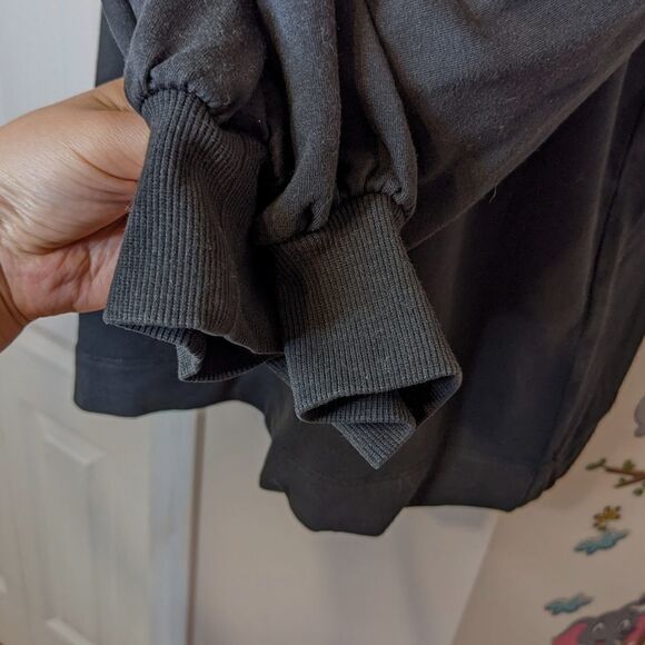 Karl LAGERFELD black ruffle sweatshirt letters Medium B1 - Picture 3 of 13